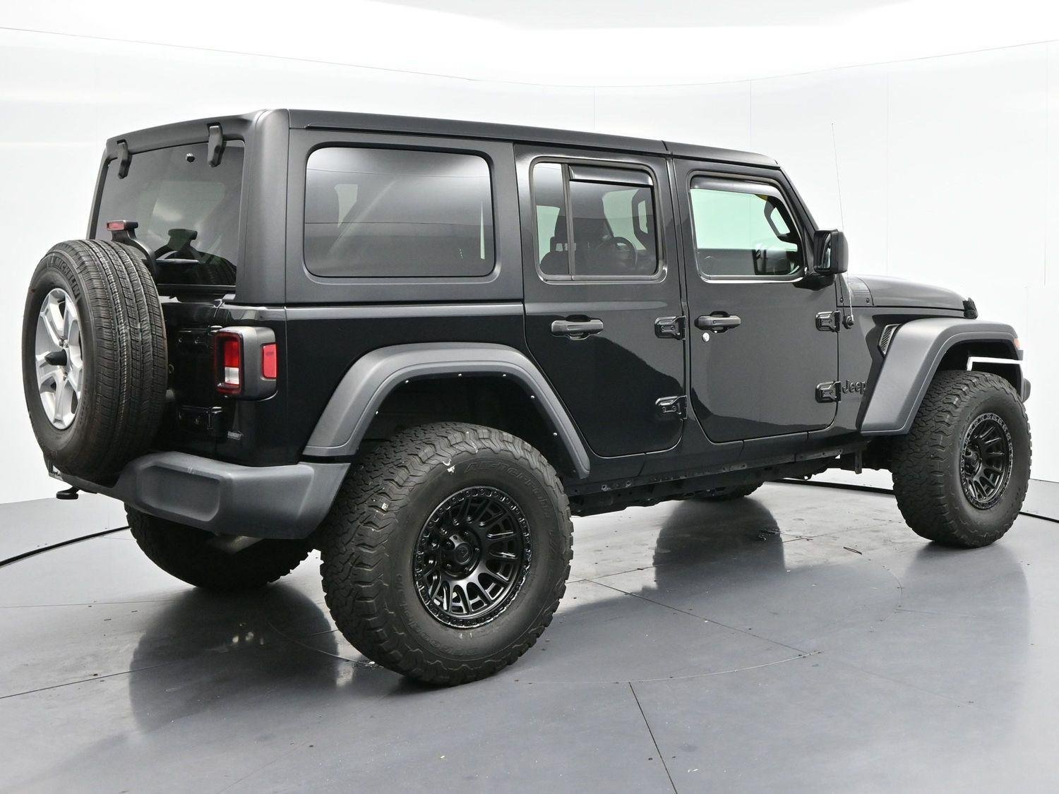 Used 2022 Black Clearcoat Jeep Unlimited Sport S image 7