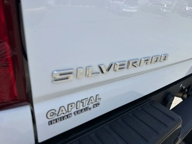 Used 2024 White Chevrolet Custom 5th Wheel image 36