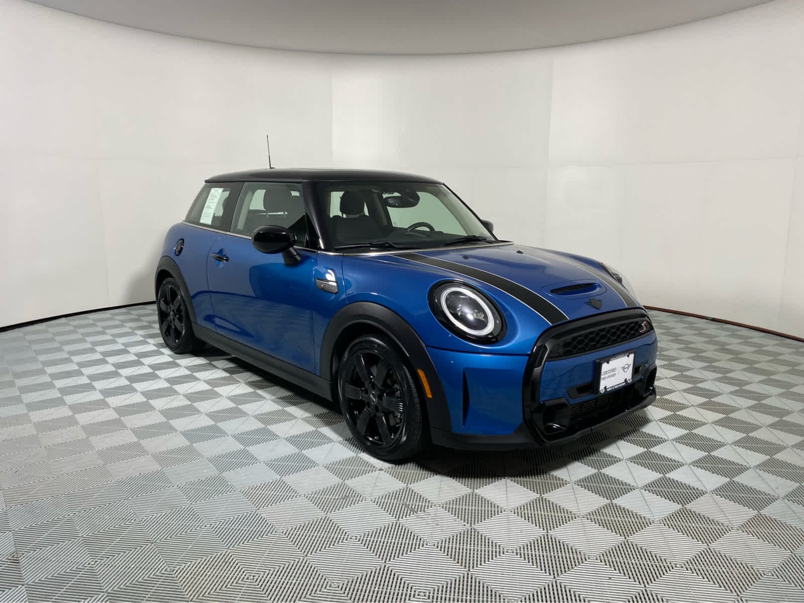 2023 MINI 3 Door S