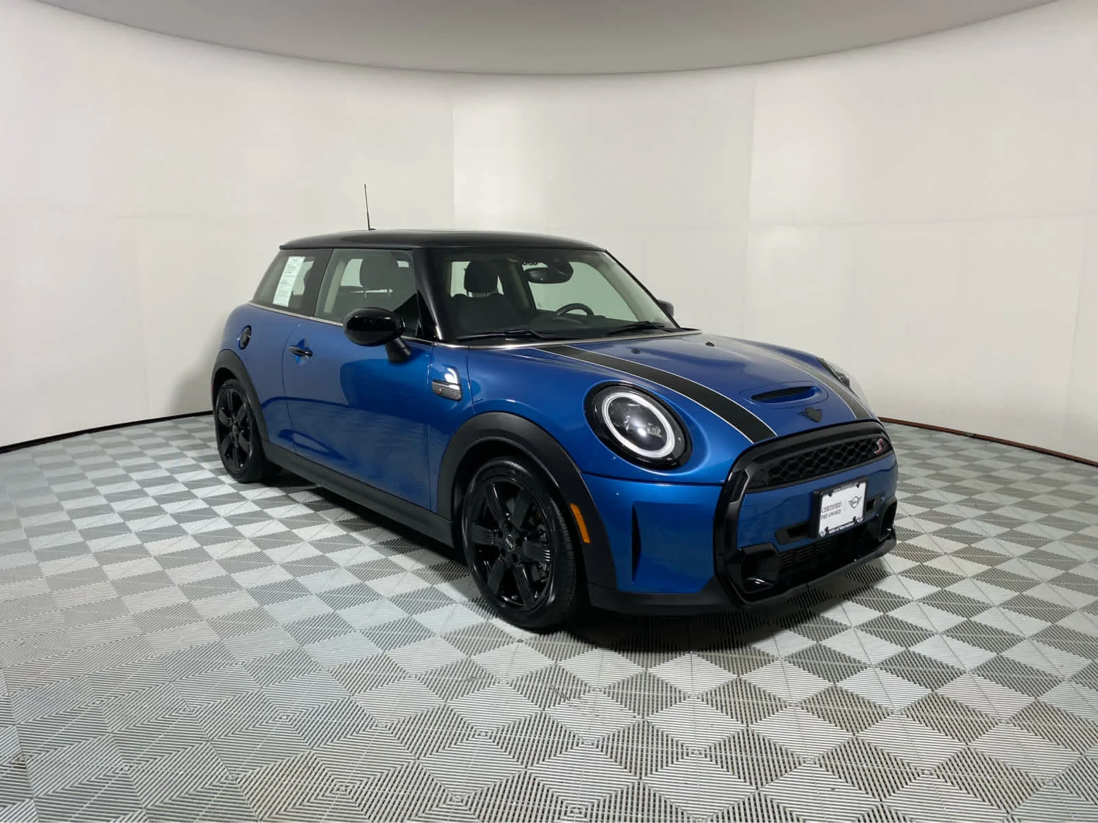 2023 MINI Cooper Cooper S 3 Door's photo