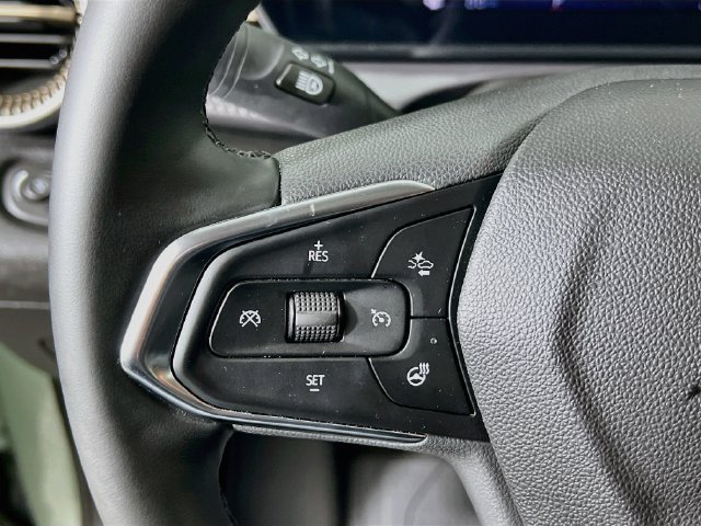 2025 Chevrolet Trax Activ - Photo 13
