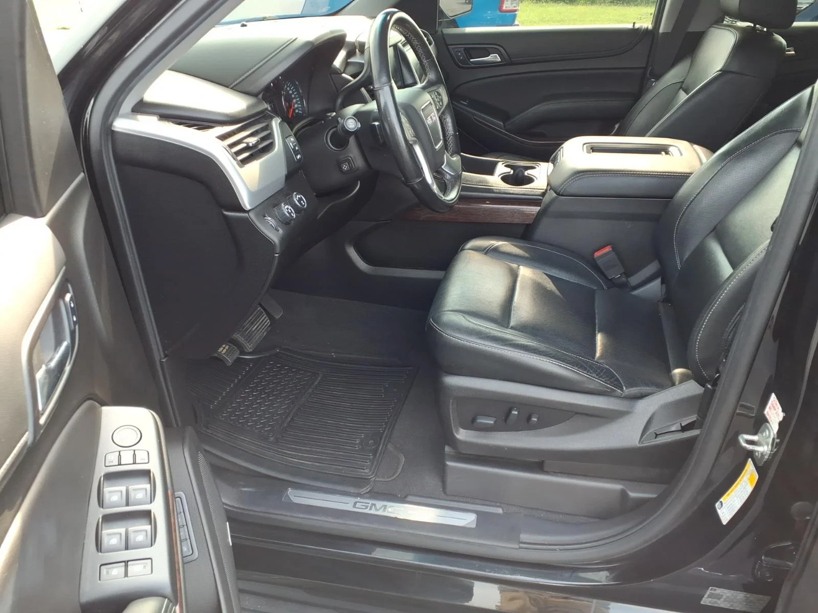 Used 2019 Onyx Black GMC SLT image 21