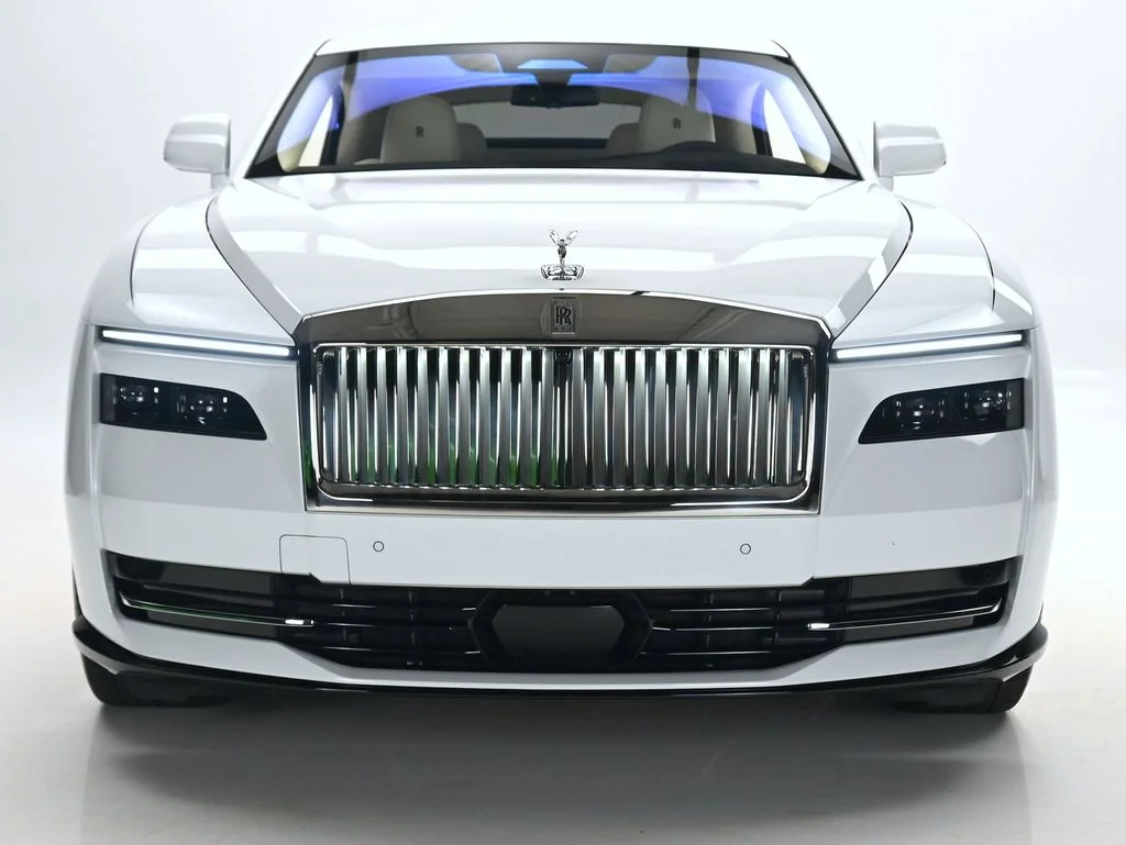 Certified Used 2025 Arctic White Rolls-Royce  image 33
