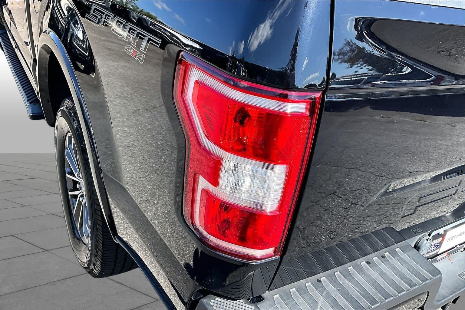 Used 2019 Agate Black Ford XLT image 28