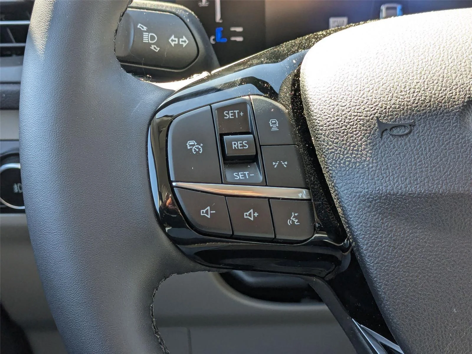 Used 2024 Star White Metallic Tri-Coat Ford PHEV image 26