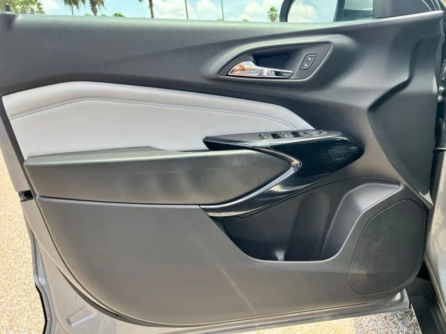 Used 2025 Gray Chevrolet LT image 26