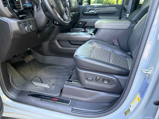 Used 2024 Gray Chevrolet ZR2 image 9