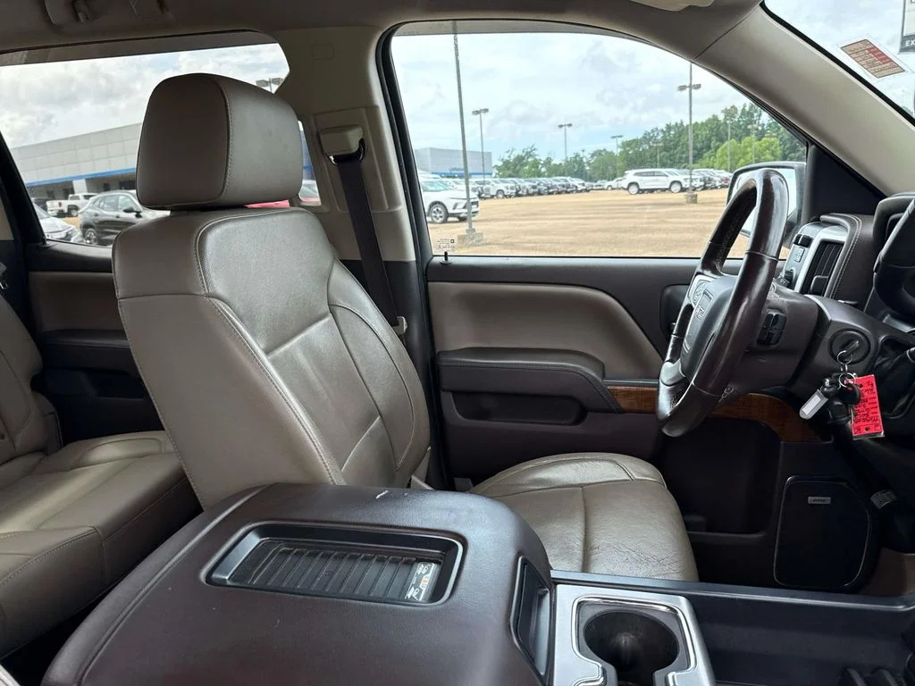 Used 2017 Gray GMC SLT image 21