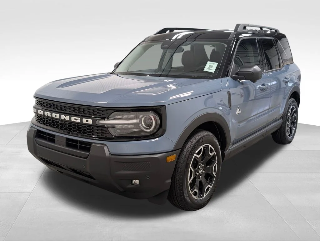New 2026 Azure Gray Metallic Tri-Coat Ford Outer Banks® image 17