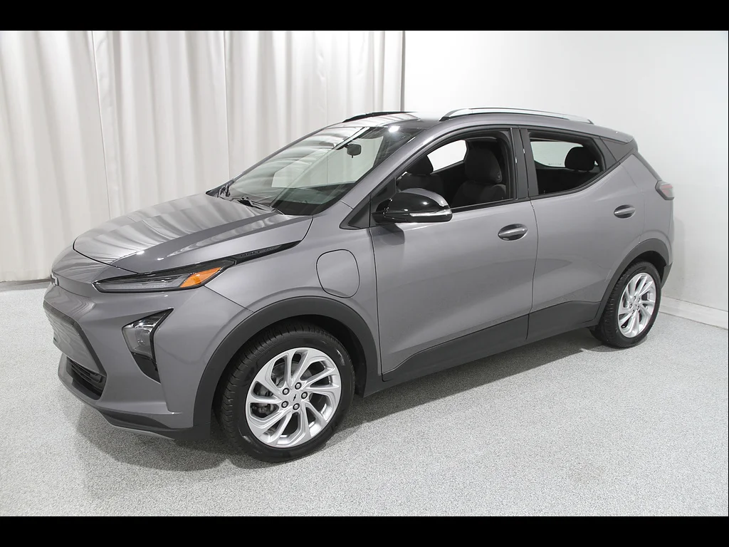 Used 2023 Gray Ghost Metallic Chevrolet LT image 3