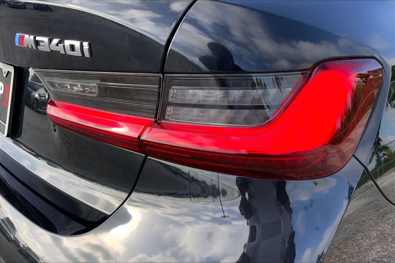 Used 2025 Black Sapphire Metallic BMW M340i image 30