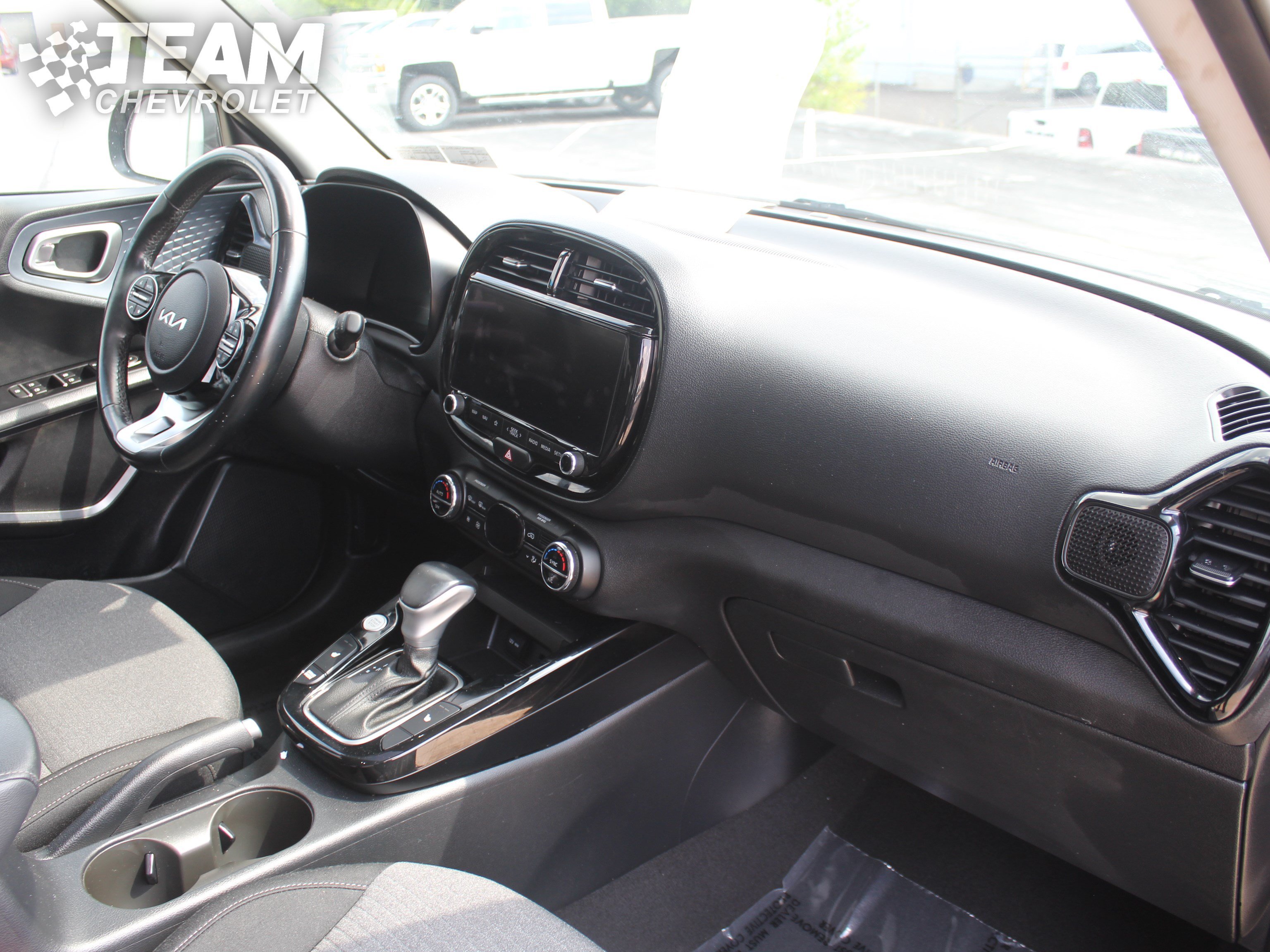 2023 Kia Soul EX - Photo 28