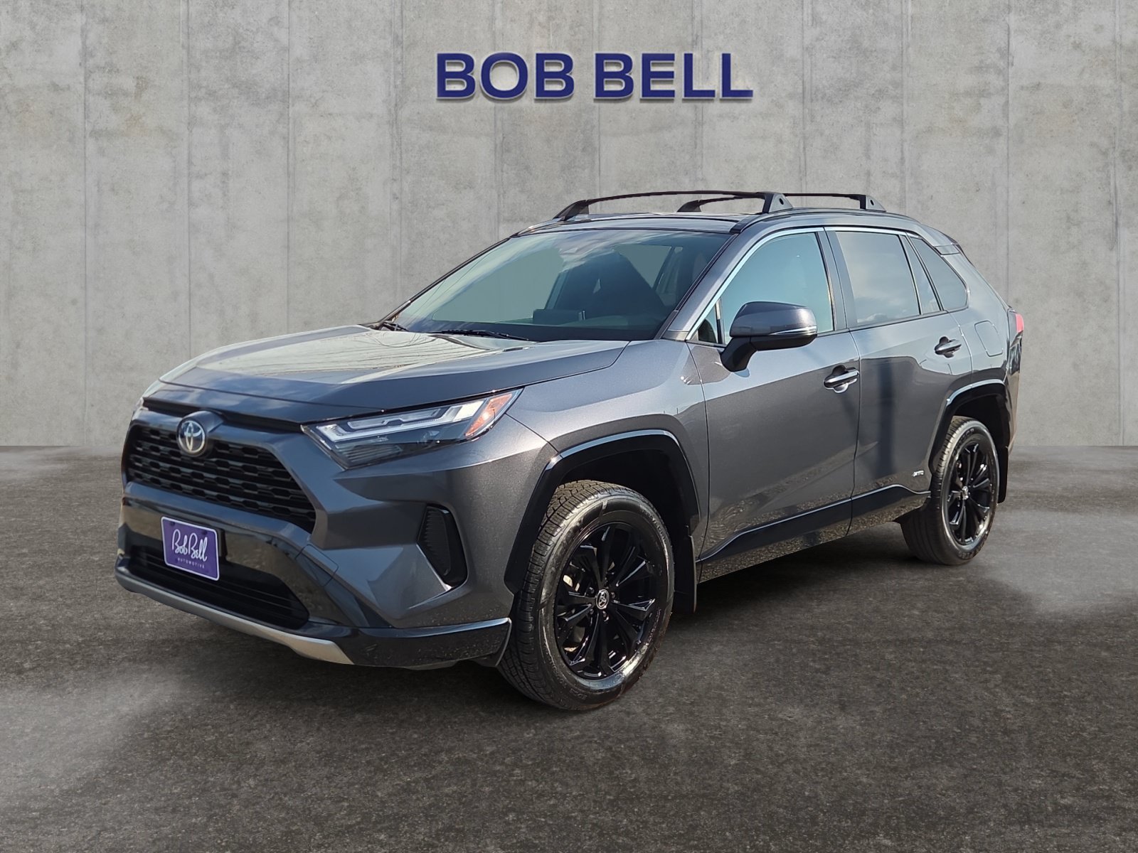 2022 Toyota RAV4 SE - Photo 1