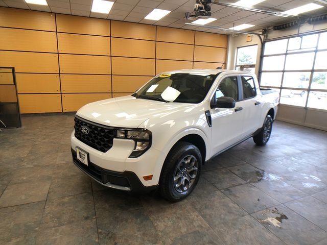 New 2026 Oxford White Ford XLT image 3