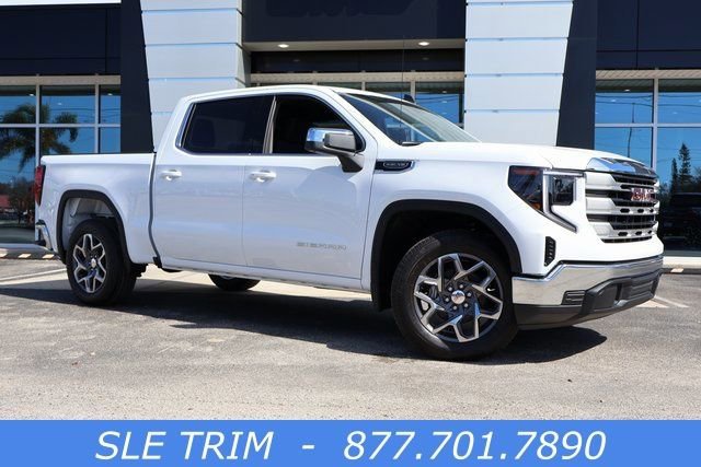 New 2026 Summit White GMC SLE image 2