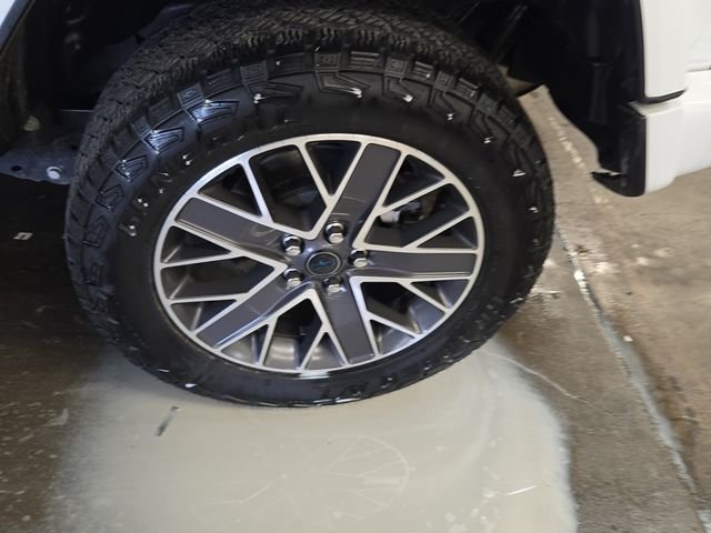 Used 2024 White Jeep High Altitude 4xe image 18