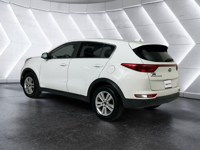 Used 2018 White Kia LX image 6