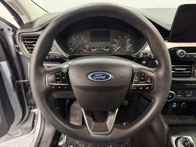 Used 2021 Silver Ford SE image 19