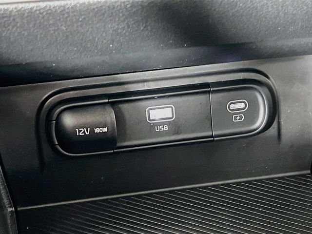 2023 Kia Sportage LX - Photo 19