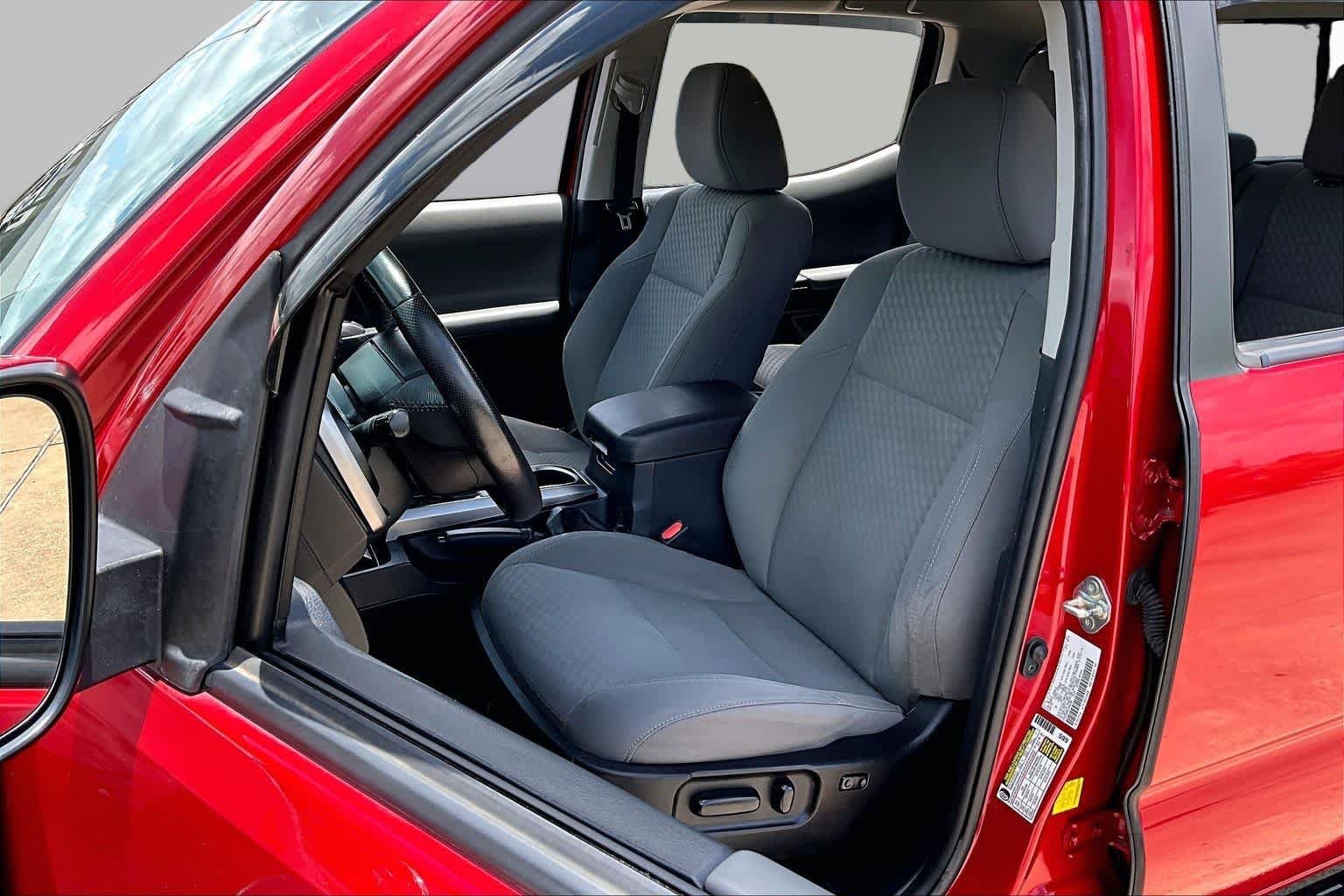 Used 2020 Barcelona Red Metallic Toyota SR5 image 8