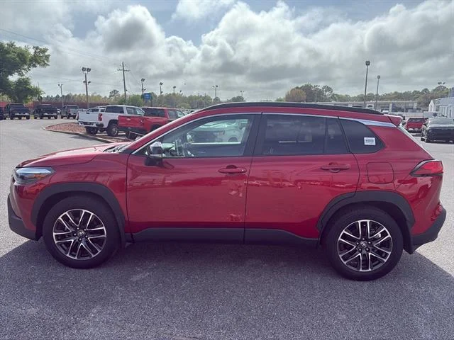 Used 2026 Soul Red Crystal Toyota XLE image 4