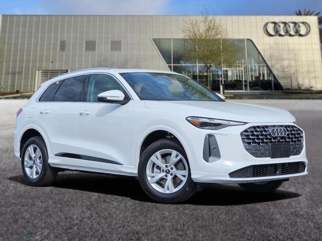 2026 Audi Q5 Premium TFSI quattro S tronic