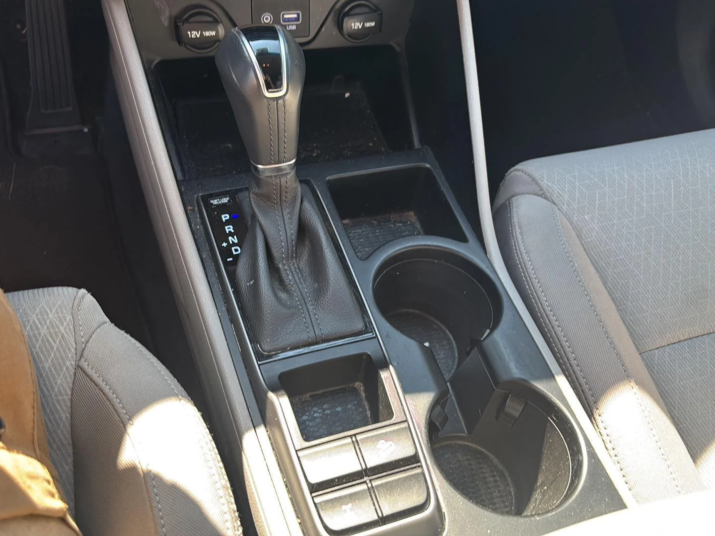 Used 2016 Coliseum Grey Hyundai Sport image 12