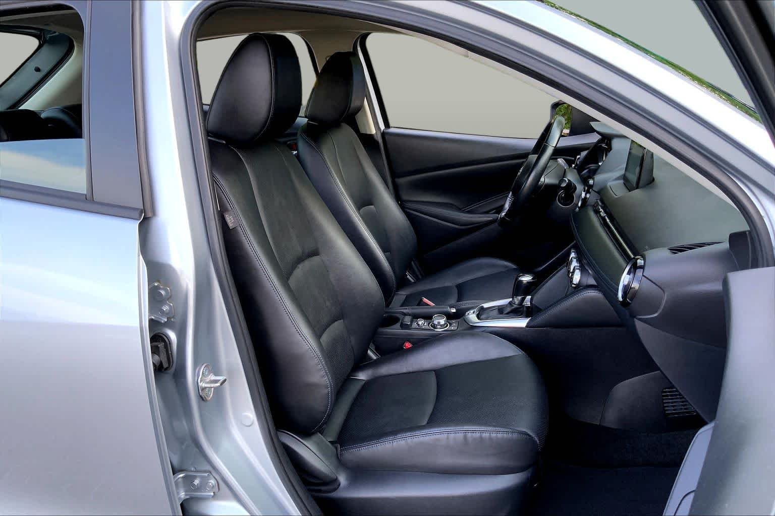 Pre-Owned 2020 Toyota Yaris Hatchback XLE