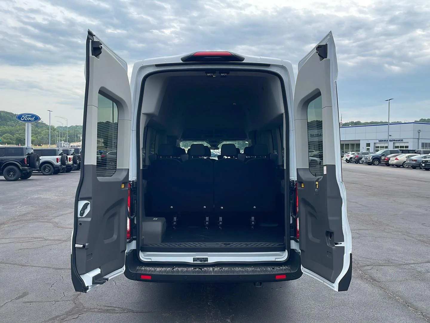 New 2026 Oxford White Ford XL image 26