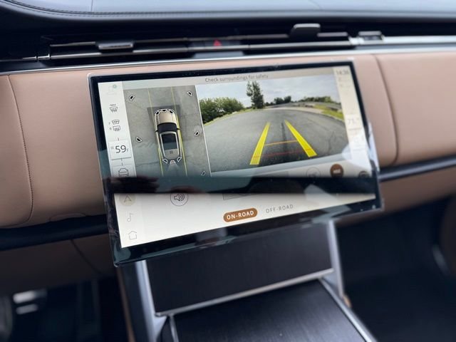 2025 Land Rover Range Rover SE - Photo 17
