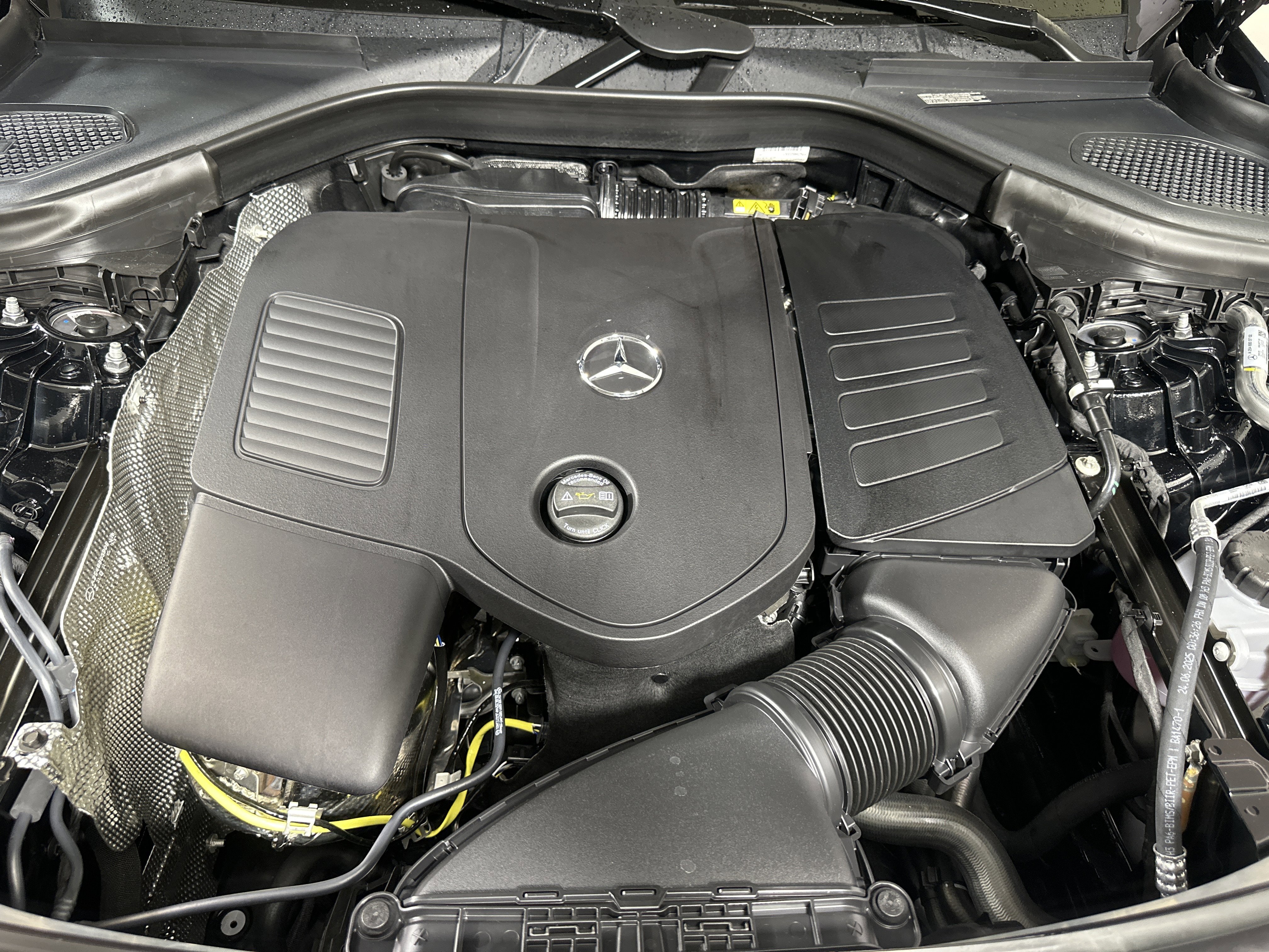 Certified Used 2026 Black Mercedes-Benz GLC 300 image 24