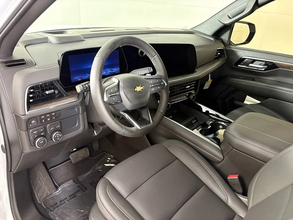 New 2026 Summit White Chevrolet LT image 21