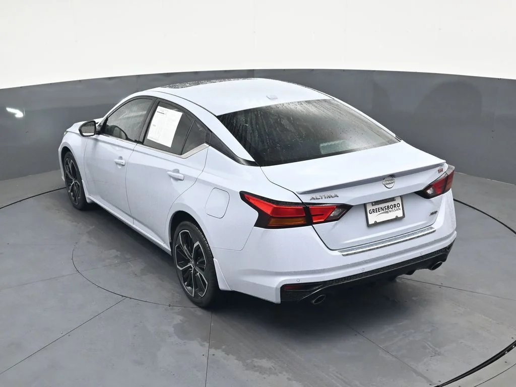 Used 2023 Gray Nissan 2.5 SR image 37