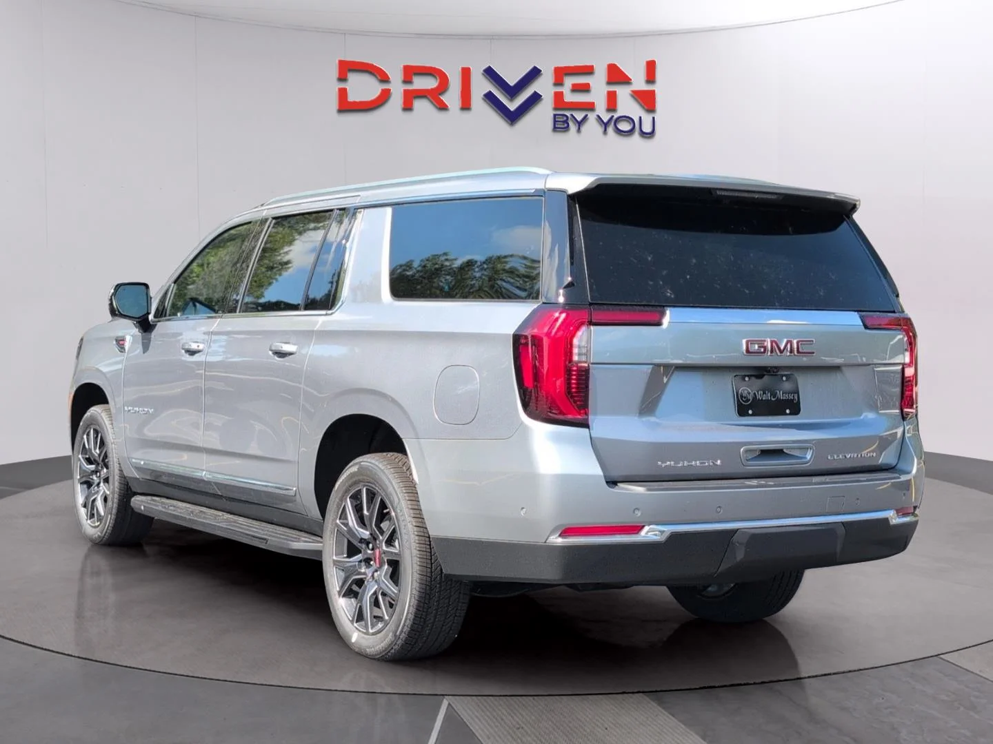 New 2026 Sterling Metallic GMC Elevation image 3