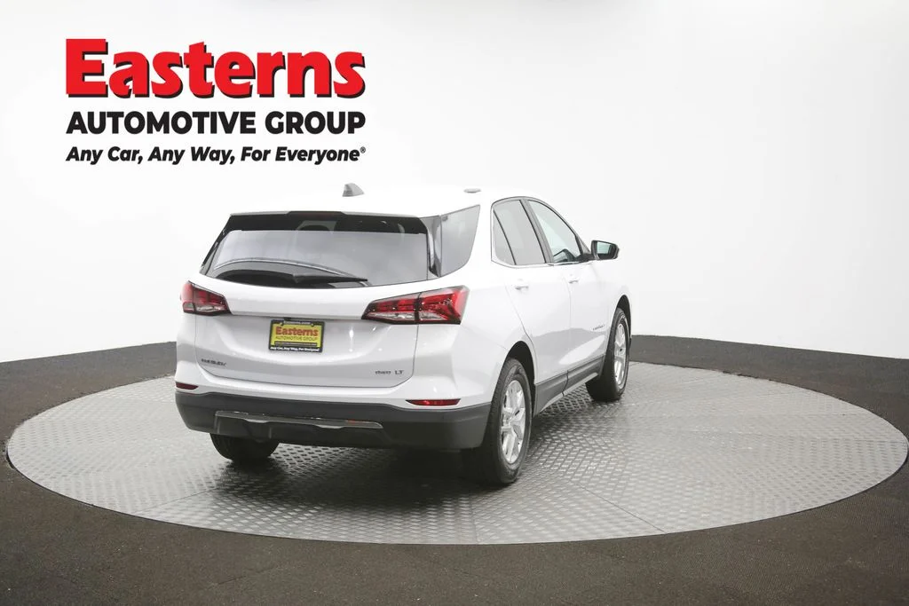 Used 2022 White Chevrolet LT image 38