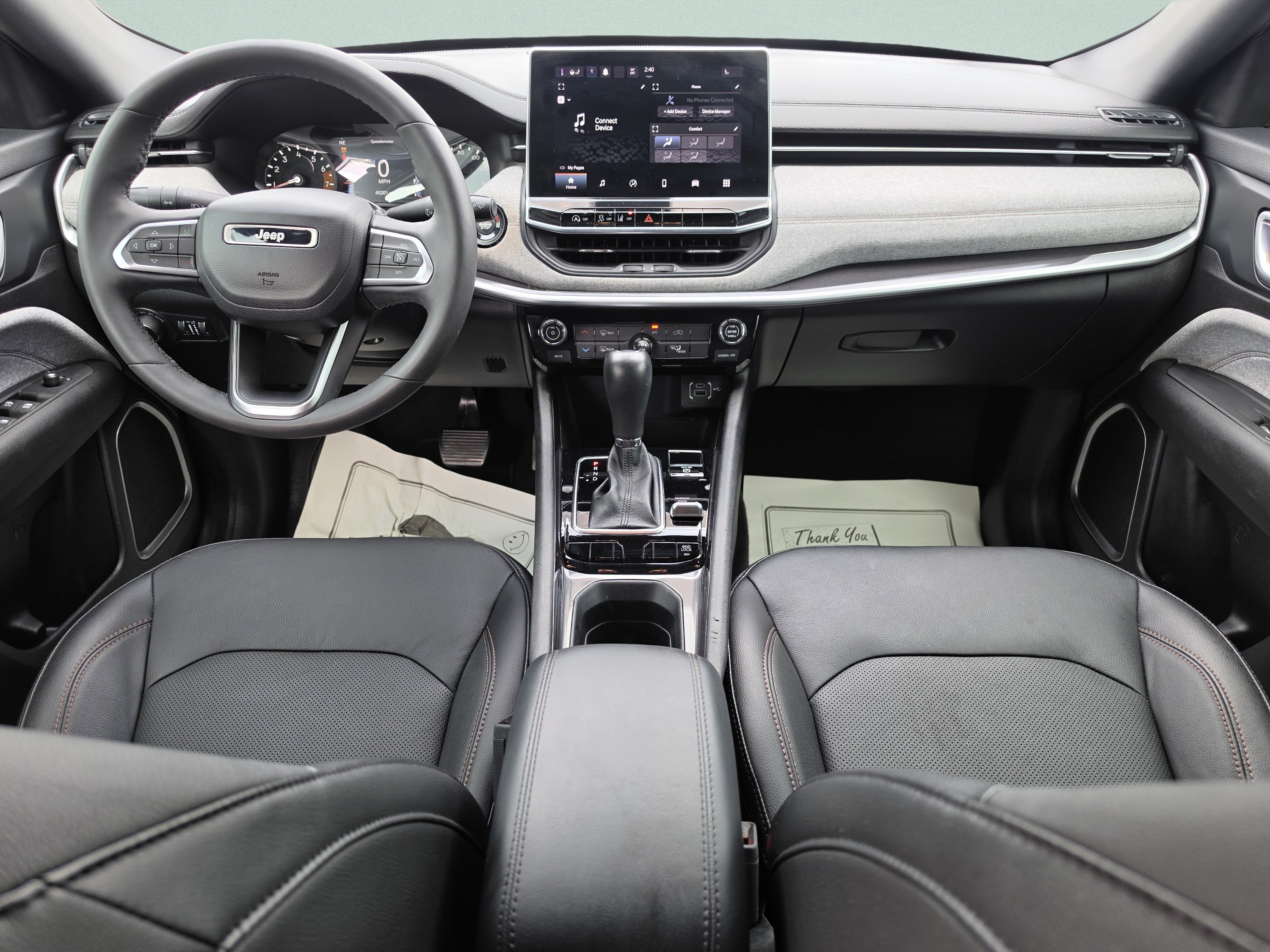 Used 2023 Bright White Clearcoat Jeep Latitude Lux image 18