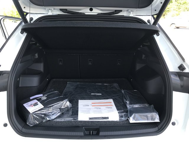 New 2026 Opal White w/Deep Black Roof Volkswagen SE R-Line Black image 28