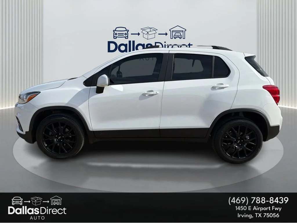 Used 2022 Summit White Chevrolet LT image 9