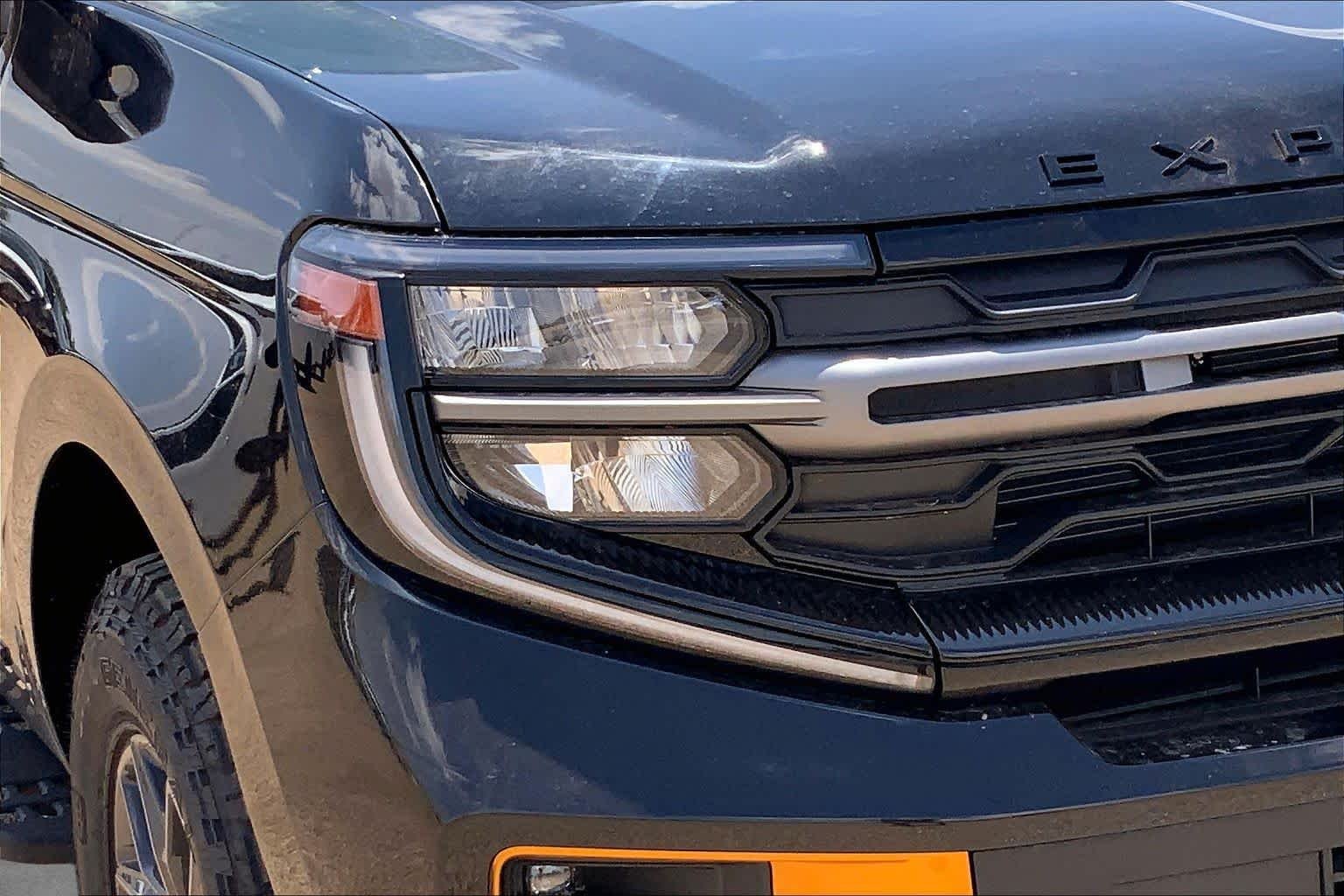 New 2026 Agate Black Metallic Ford Tremor® image 13