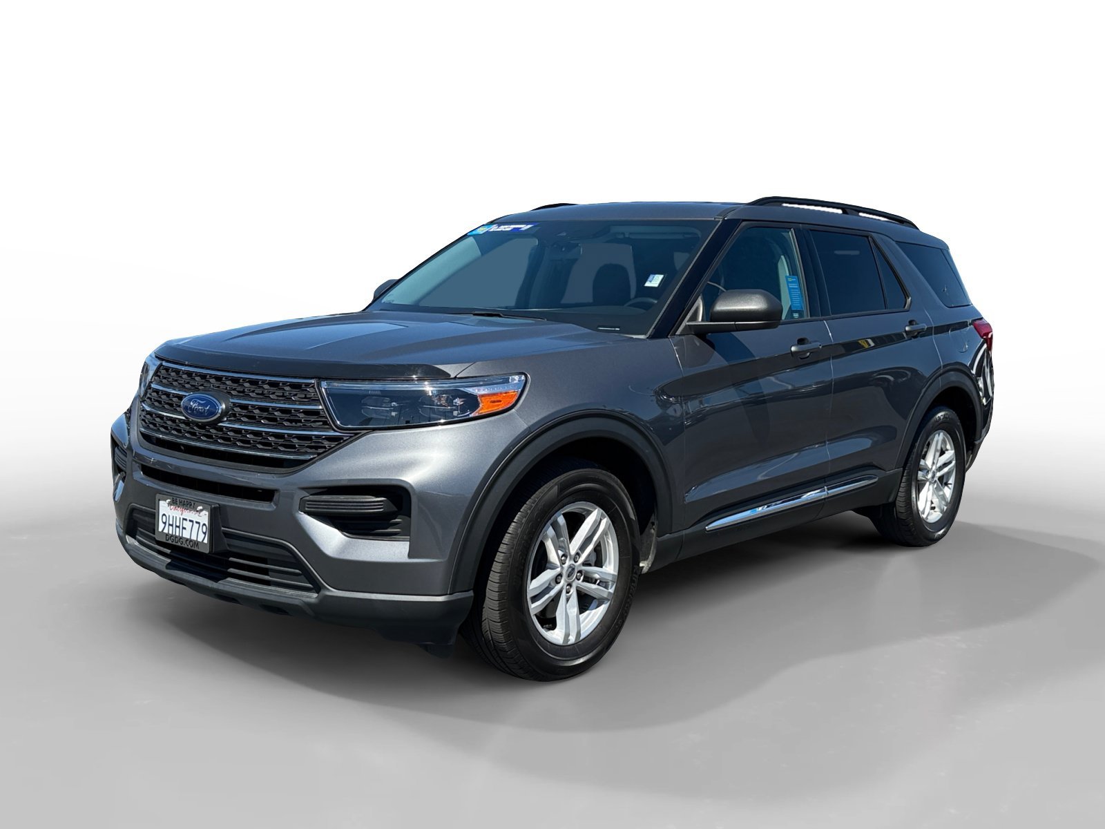 Used 2022 Gray Metallic Ford XLT image 1