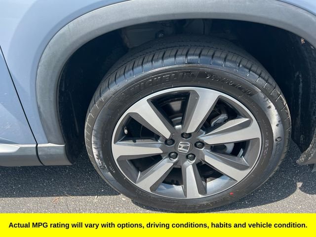 Certified Used 2023 Sonic Gray Pearl Honda 2WD TRG image 2