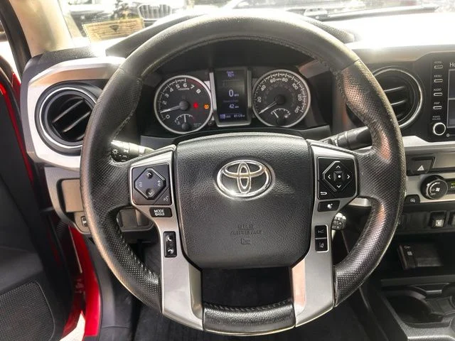 Used 2020 Red Toyota SR5 image 21