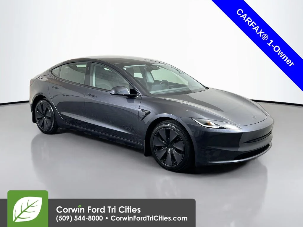 2026 Tesla Model 3 Standard's photo