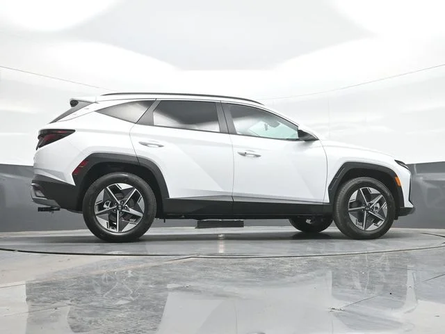New 2026 White Hyundai SEL image 25