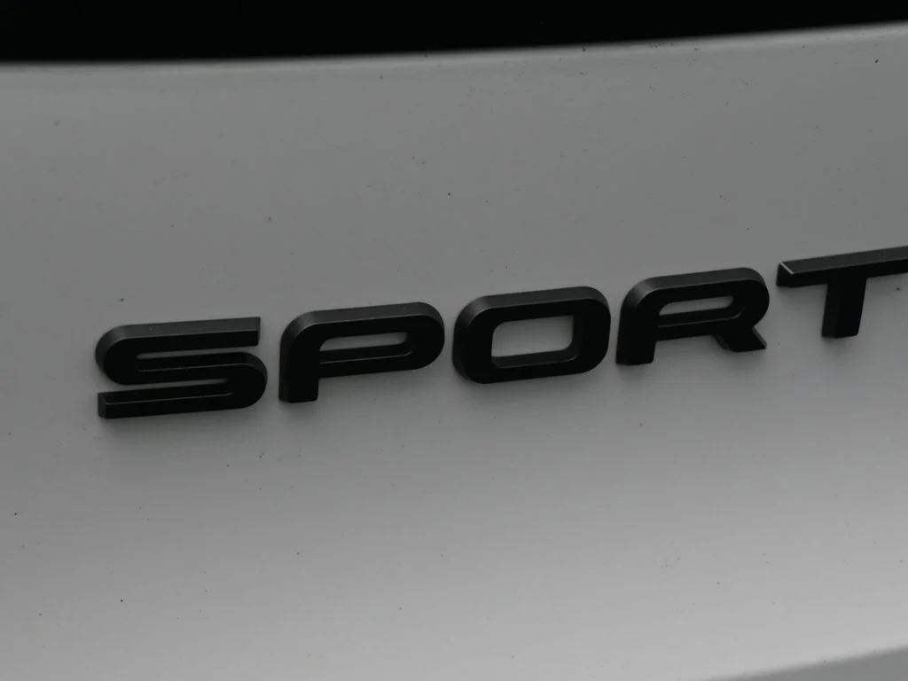 Certified Used 2025 White Land Rover Dynamic SE image 8