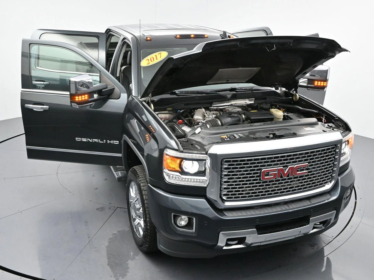 Used 2017 DARK SLATE METALLIC GMC Denali image 48