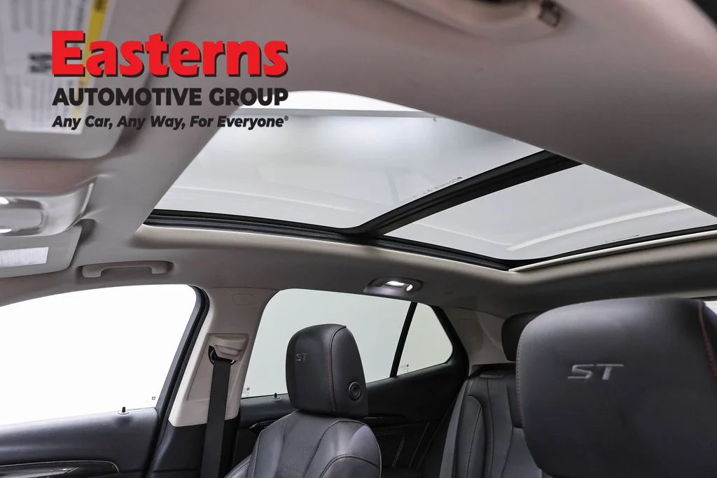 Used 2023 Black Buick Essence image 35