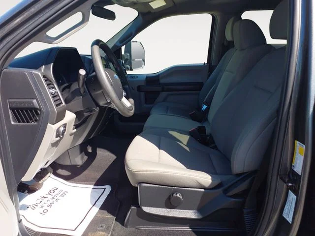 Used 2020 Gray Ford XL image 9