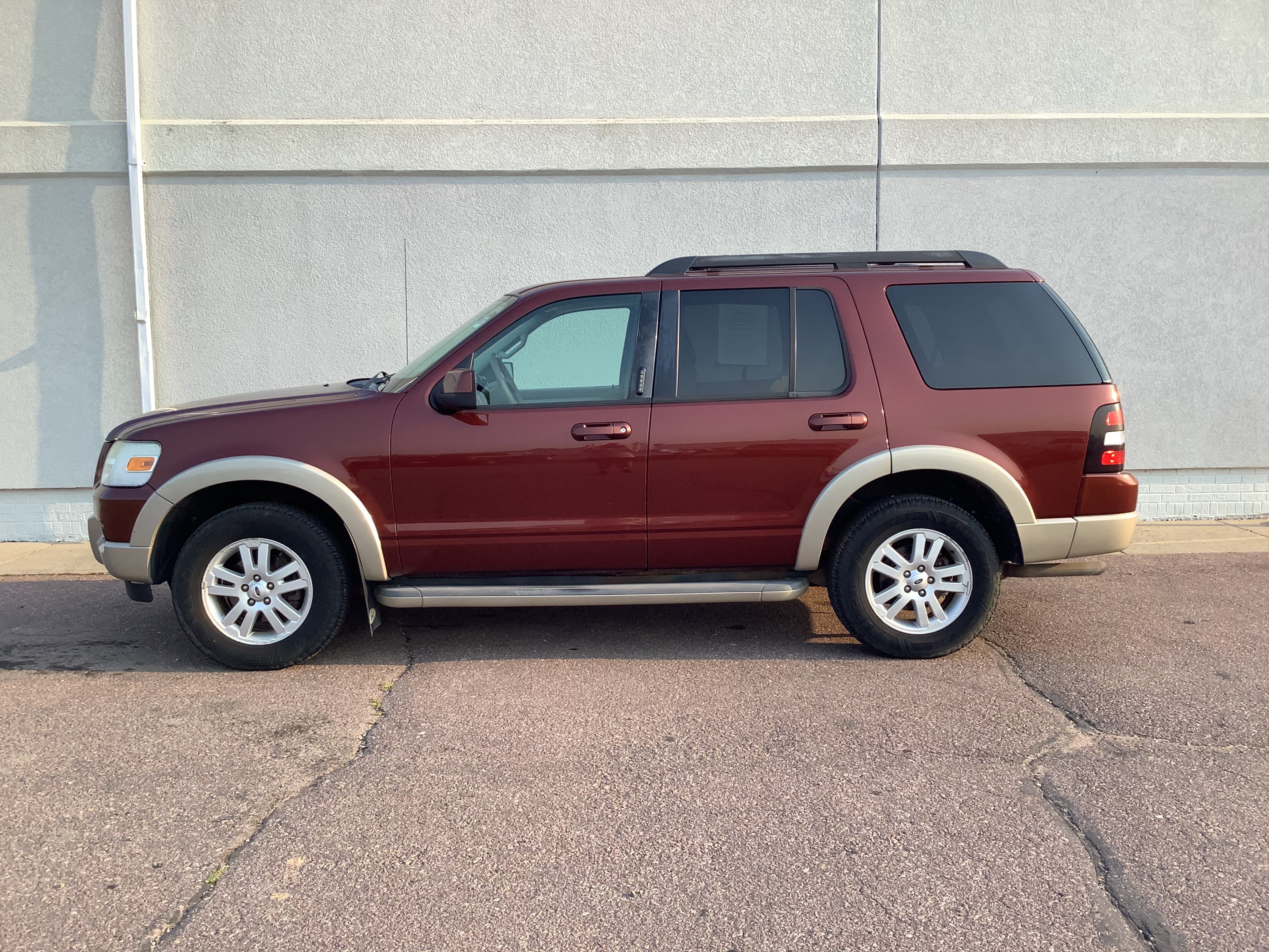 Used 2009 Brown Ford Eddie Bauer image 15