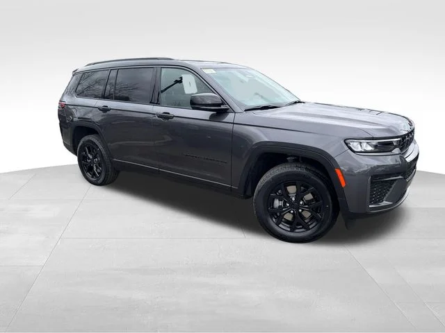 2026 Jeep Grand Cherokee L Laredo Altitude 4x4's photo